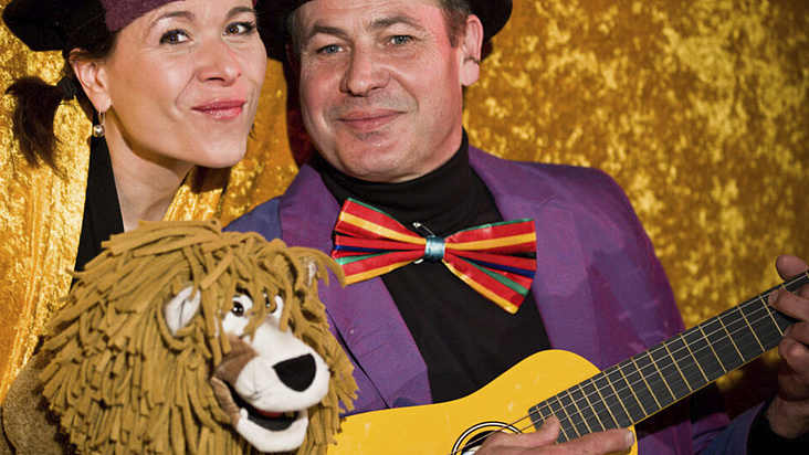 Zeltcafe: Liederzirkus